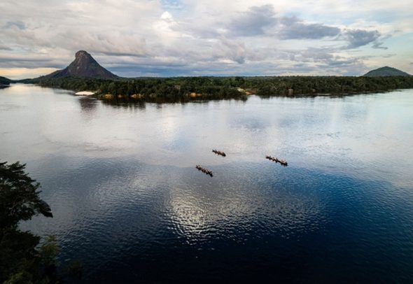 Día 1 - Navegación hacia los Cerros de Mavicure